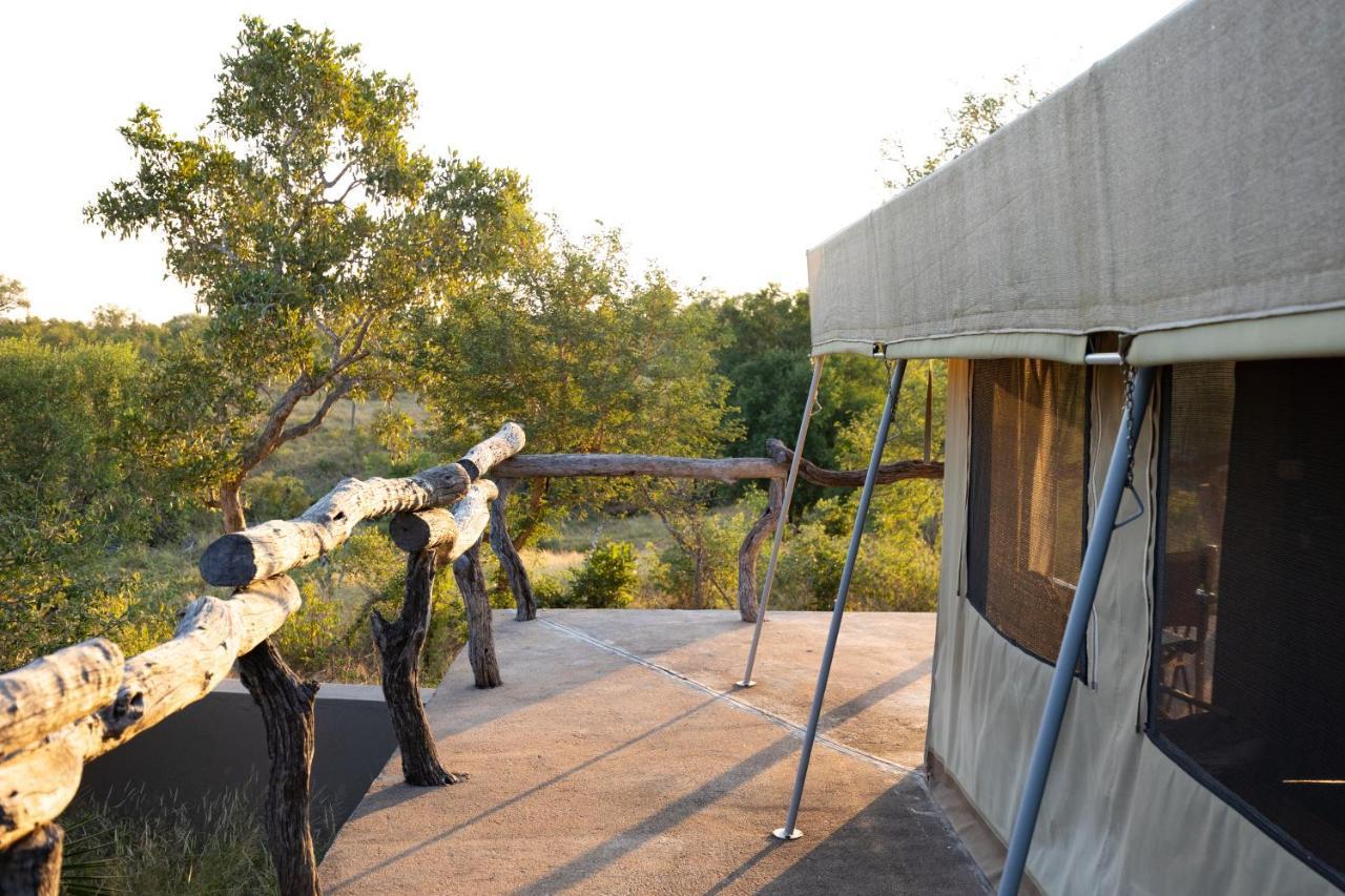 Milima Big 5 Safari Lodge Hoedspruit Exterior photo